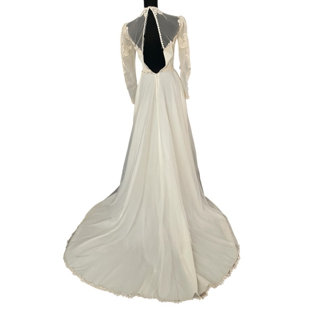 Vintage 1960-1970s Ivory Wedding Dress Lace Train Longsleeve High Neck union USA - Picture 7 of 16
